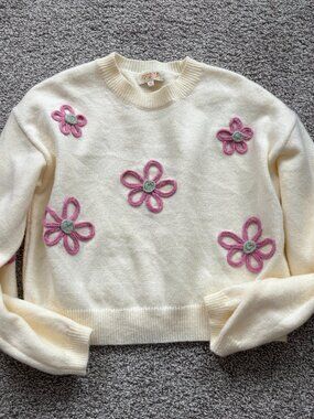NWOT - Listicle Cute Cozy Flower Sweater